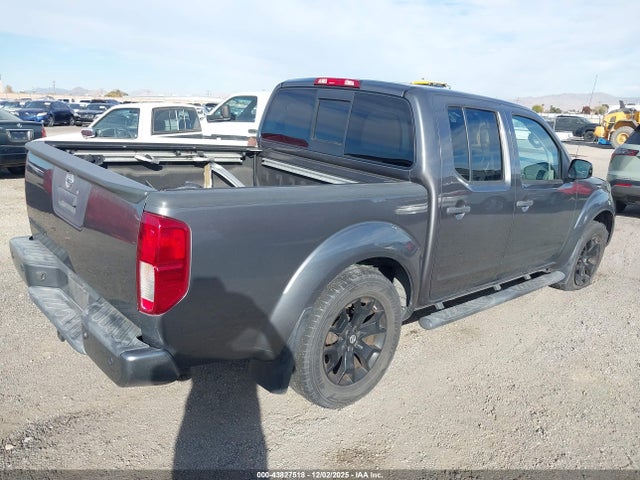 1N6AD0ER8JN738260 Nissan Frontier Sv