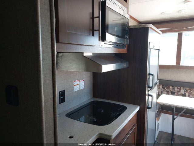 Продаж на аукціоні авто 2018 Heartland Terry Classic V21, vin: 5SFEB2212JE354704, номер лоту: 43827542