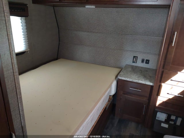 Продаж на аукціоні авто 2018 Heartland Terry Classic V21, vin: 5SFEB2212JE354704, номер лоту: 43827542
