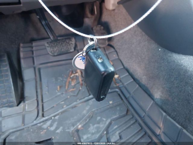 2007 TOYOTA PRIUS JTDKB20UX77677768 Photo 10