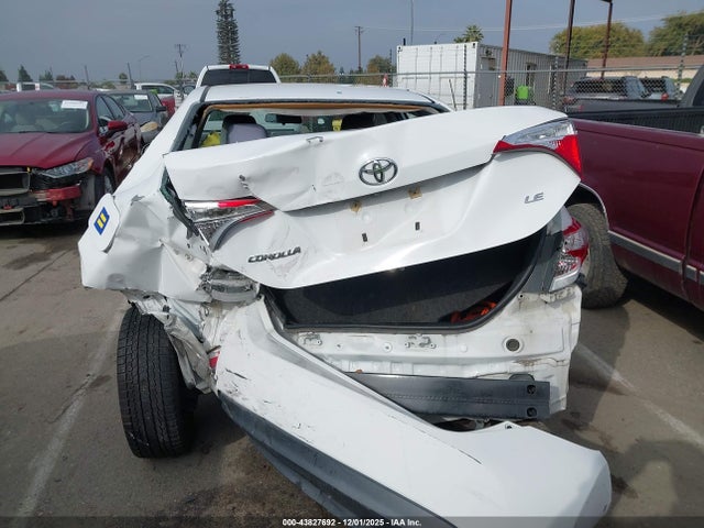 2T1BURHE5GC667065 Toyota COROLLA LE