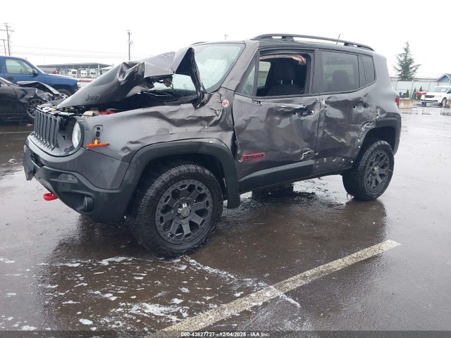 Jeep Renegade Trailhawk 4x4 2018 ZACCJBCB0JPH06254 Image 2