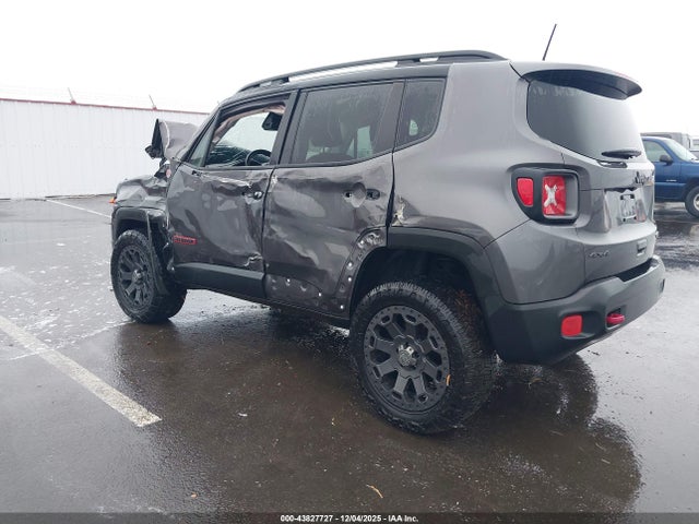 Jeep Renegade Trailhawk 4x4 2018 ZACCJBCB0JPH06254 Image 3