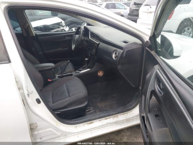 2017 TOYOTA COROLLA 5YFBURHE3HP708553 Photo 4