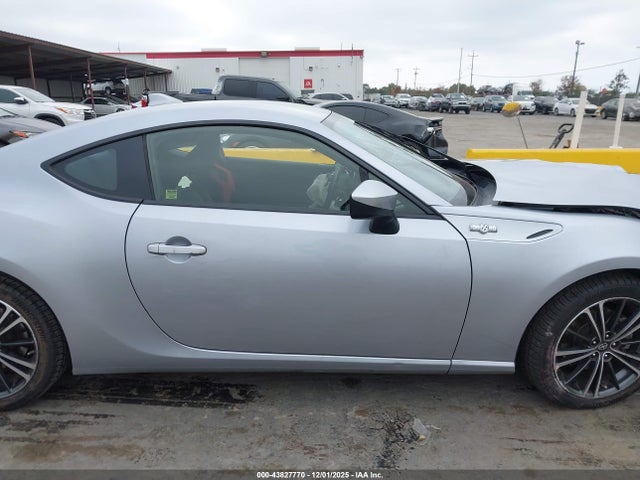 Scion FR-S 2016 JF1ZNAA14G8702457 Image 13