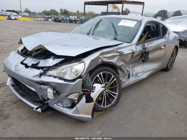 Scion FR-S 2016 JF1ZNAA14G8702457 Image 2