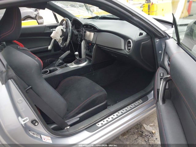 Scion FR-S 2016 JF1ZNAA14G8702457 Image 5