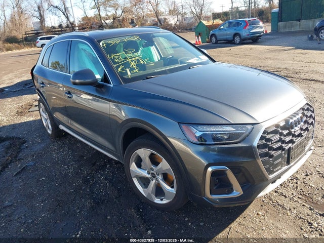 2022 AUDI Q5 WA1EAAFY7N2113875 Photo 0