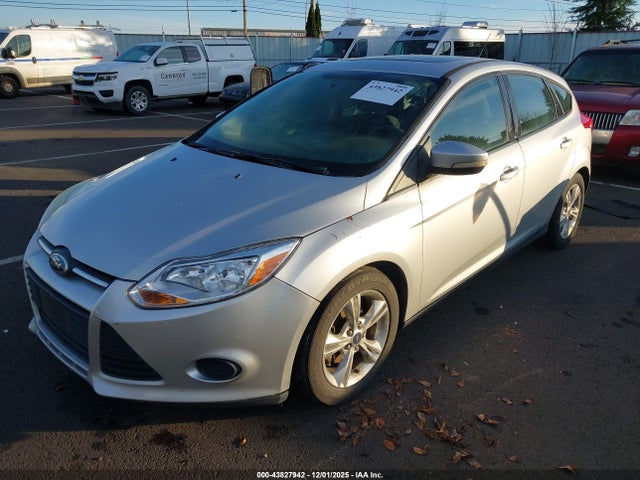 Ford FOCUS SE 2014 1FADP3K28EL313371 Image 2
