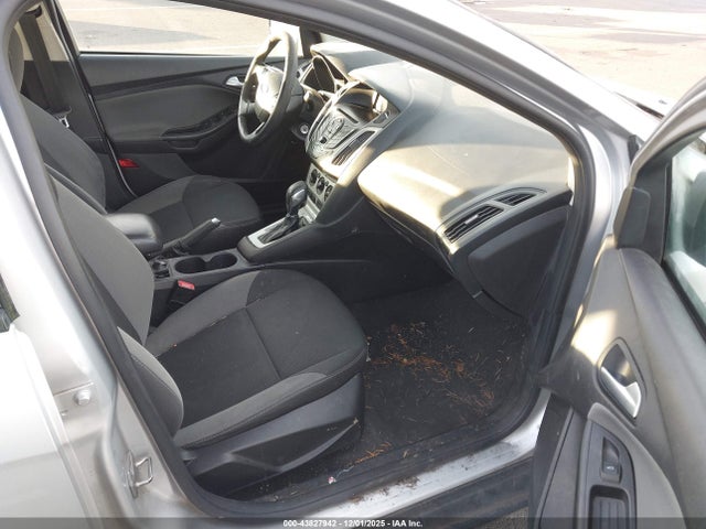 Ford FOCUS SE 2014 1FADP3K28EL313371 Image 5