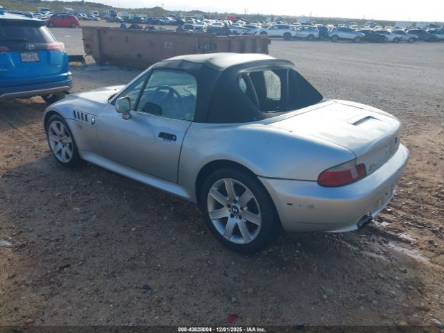 2001 BMW Z3 WBACN534X1LL46578 Photo 2