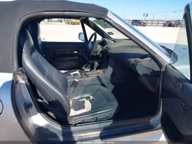 2001 BMW Z3 WBACN534X1LL46578 Photo 4