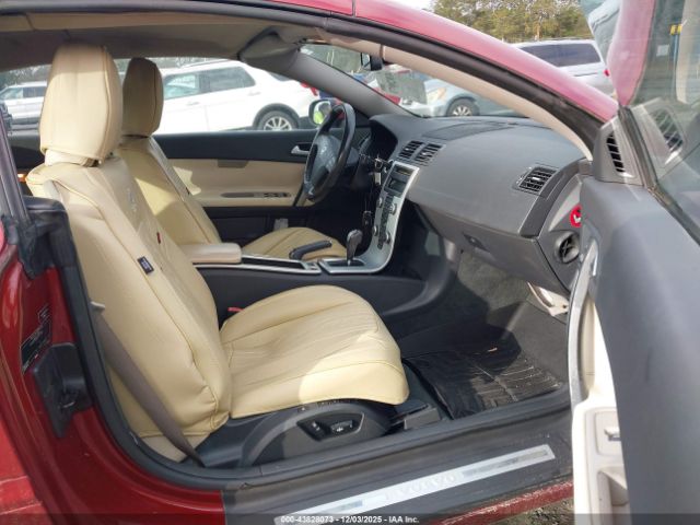 2011 VOLVO C70 YV1672MC8BJ107388 Photo 4