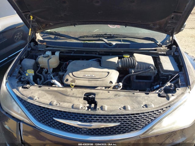 2C4RC1EG9HR764179 Chrysler Pacifica Touring-l Plus