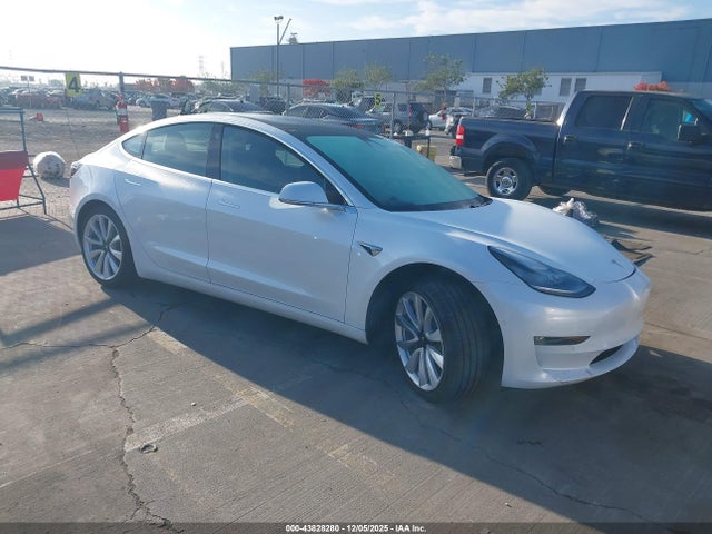 2019 TESLA MODEL 3 5YJ3E1EA5KF317833 Photo 0