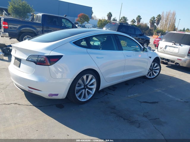 2019 TESLA MODEL 3 5YJ3E1EA5KF317833 Photo 3