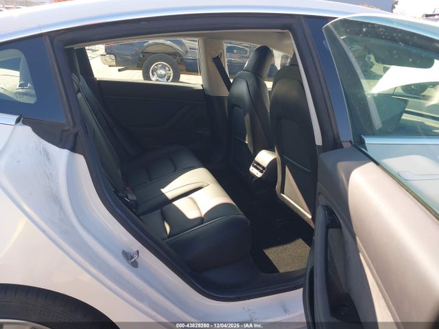 2019 TESLA MODEL 3 5YJ3E1EA5KF317833 Photo 7