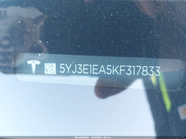 2019 TESLA MODEL 3 5YJ3E1EA5KF317833 Photo 8