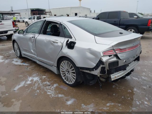 2017 LINCOLN MKZ 3LN6L5E97HR602987 Photo 2