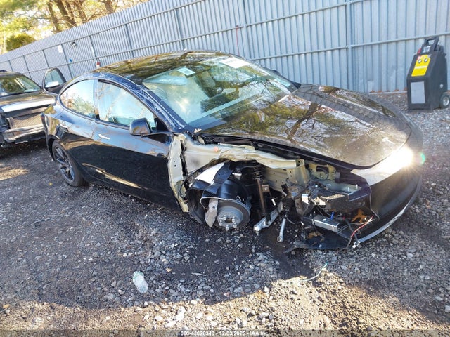 43828340 :رقم المزاد ، 5YJ3E1EA0SF075825 vin ، 2025 Tesla Model 3 Long Range Rear-wheel Drive/standard Rear-wheel Drive مزاد بيع
