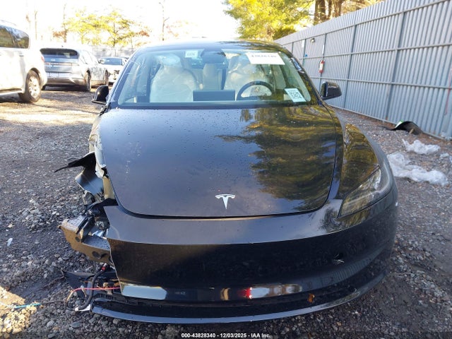 43828340 :رقم المزاد ، 5YJ3E1EA0SF075825 vin ، 2025 Tesla Model 3 Long Range Rear-wheel Drive/standard Rear-wheel Drive مزاد بيع