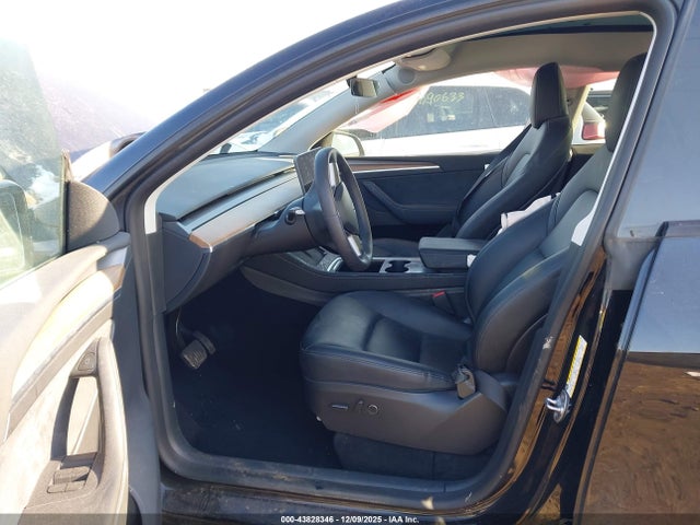 2023 TESLA MODEL Y 7SAYGDEE2PA075837 Photo 4