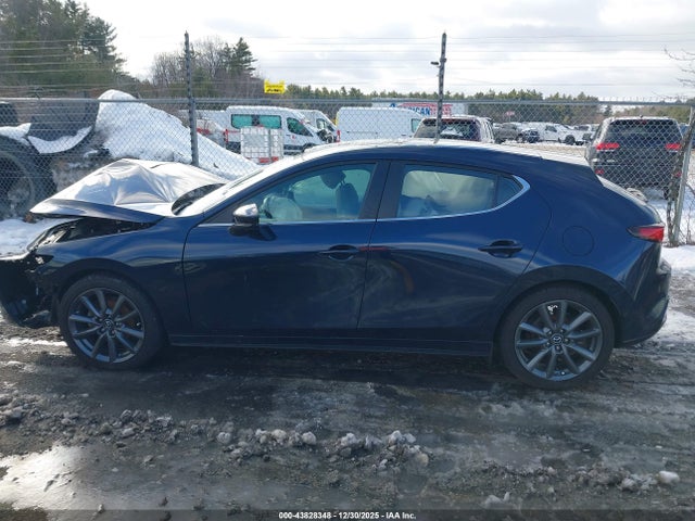 Aukcja sprzedaży 2023 Mazda Mazda3 2.5 S Preferred, vin: JM1BPALM8P1616042, numer aukcji: 43828348