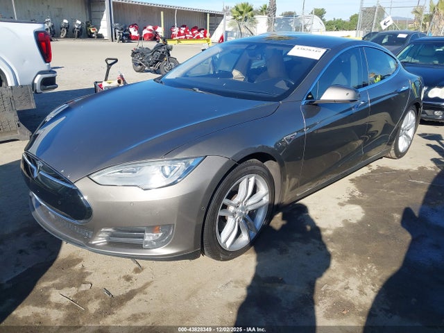 2015 TESLA MODEL S 5YJSA1H29FF085139 Photo 1
