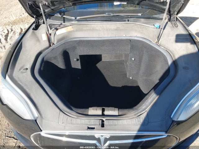 2015 TESLA MODEL S 5YJSA1E12FF119918 Photo 9