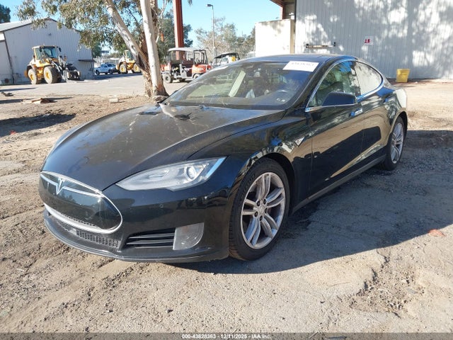 2015 TESLA MODEL S 5YJSA1E12FF119918 Photo 1