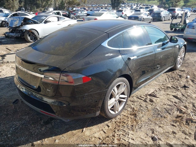 2015 TESLA MODEL S 5YJSA1E12FF119918 Photo 3