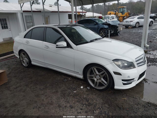 2013 MERCEDES-BENZ C 350 WDDGF5HB1DR278834
