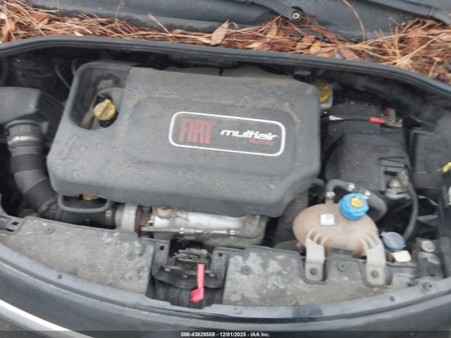 2014 FIAT 500L ZFBCFABH1EZ024379 Photo 9