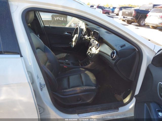 2015 MERCEDES-BENZ GLA 250 WDCTG4GB0FJ118294 Photo 4