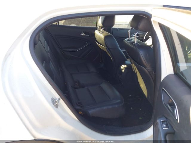 2015 MERCEDES-BENZ GLA 250 WDCTG4GB0FJ118294 Photo 7