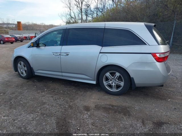 2011 HONDA ODYSSEY 5FNRL5H95BB062173 Photo 2