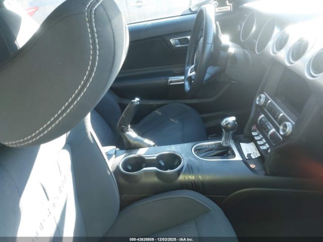 2019 FORD MUSTANG 1FA6P8TH3K5133322 Photo 4