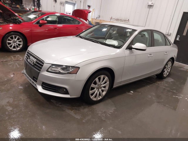 2010 AUDI A4 WAUFFAFL9AN043625 Photo 1