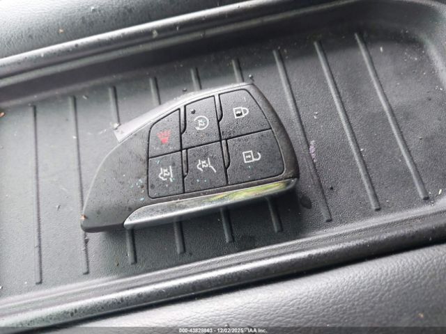 2021 CHEVROLET SUBURBAN 1GNSCCKD2MR371560 Photo 10