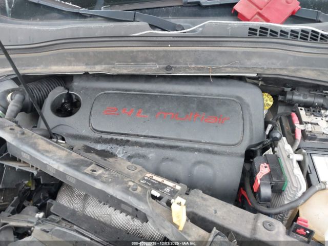 2018 JEEP RENEGADE ZACCJBAB1JPH77627 Photo 9