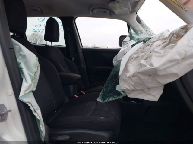 2018 JEEP RENEGADE ZACCJBAB1JPH77627 Photo 4