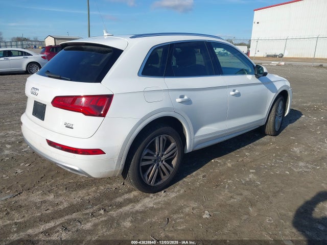 2018 AUDI Q5 WA1BNAFY9J2096756 Photo 3