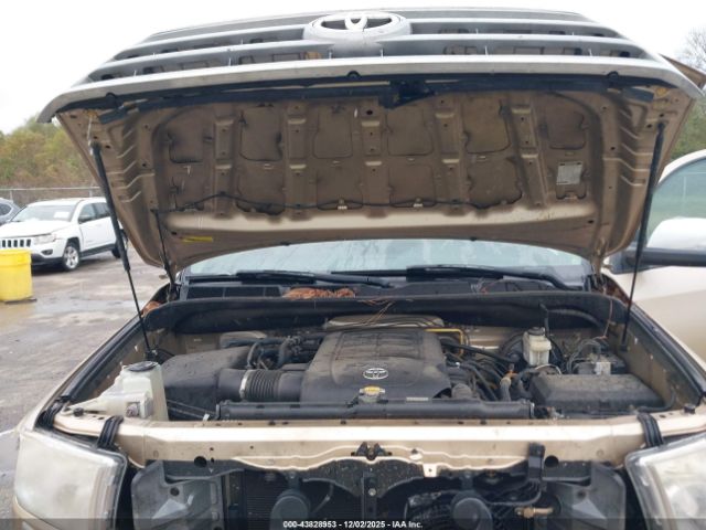 2011 TOYOTA SEQUOIA 5TDYY5G18BS033853 Photo 9