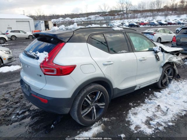 2021 VOLVO XC40 YV4162UM6M2488101 Photo 3