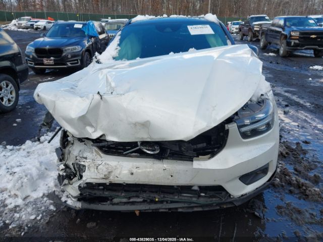 2021 VOLVO XC40 YV4162UM6M2488101 Photo 5