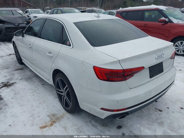 2017 AUDI A4 WAUENAF48HN010178 Photo 2
