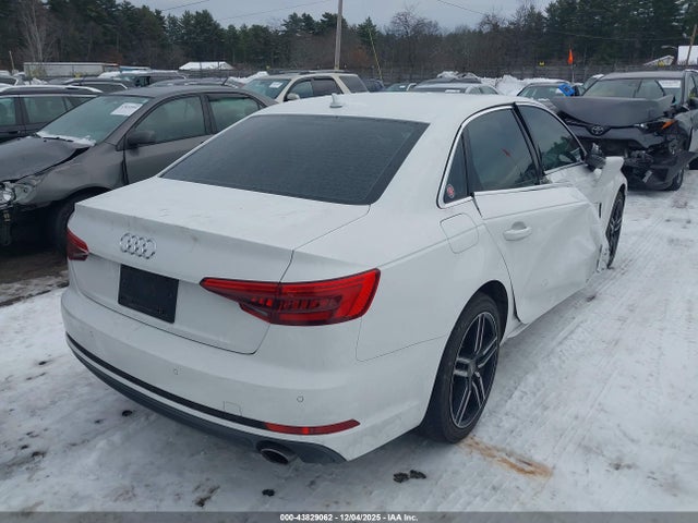 2017 AUDI A4 WAUENAF48HN010178 Photo 3