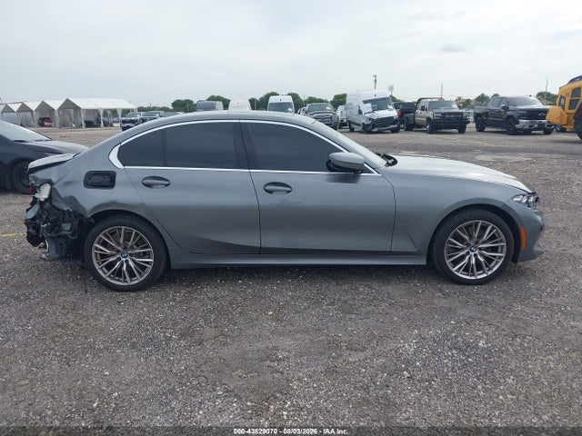 43829070 :رقم المزاد ، 3MW69FF05R8E77176 vin ، 2024 Bmw 330i مزاد بيع