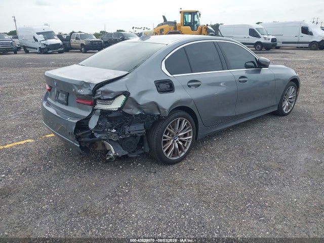 43829070 :رقم المزاد ، 3MW69FF05R8E77176 vin ، 2024 Bmw 330i مزاد بيع