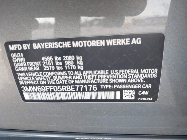 43829070 :رقم المزاد ، 3MW69FF05R8E77176 vin ، 2024 Bmw 330i مزاد بيع